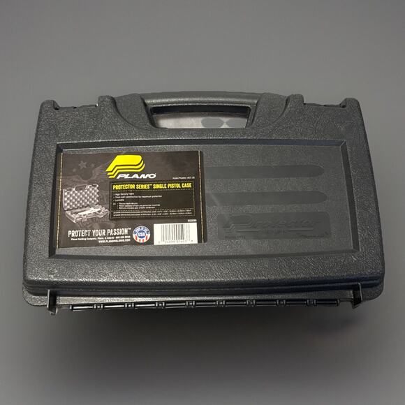 🔥Plano Protector Series Single Pistol Case + Tabs + Foam Small Black BNWT🔥 - Picture 1 of 3